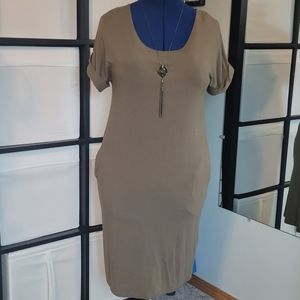 Encircled Everyday T-Shirt Dress Olive XS